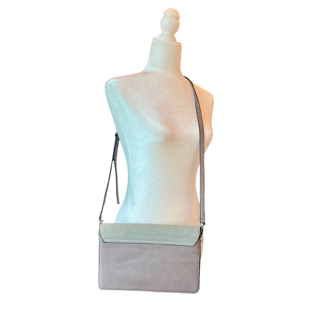 Chelsea28 Leighton Colorblock Faux Leather Crossbody Bag - Picture 4 of 15